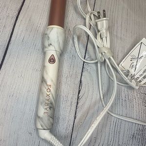 FoxyBae Curling Wand
